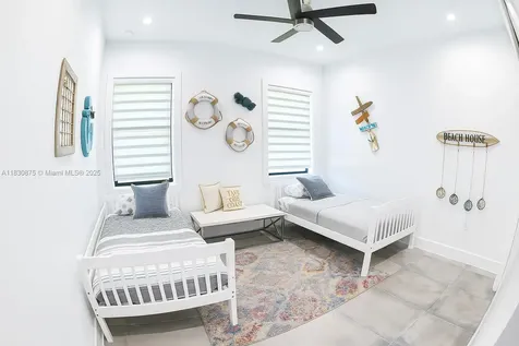 209 35th Avenue NW Naples FL 34120