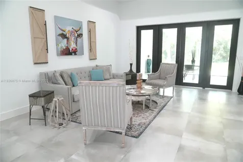 209 35th Avenue NW Naples FL 34120