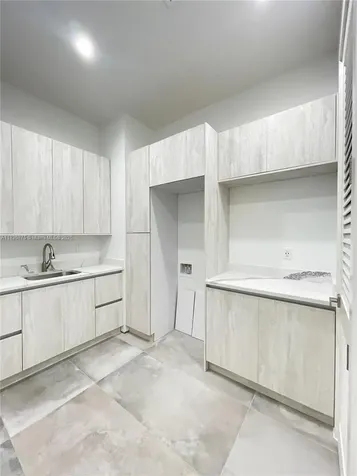 209 35th Avenue NW Naples FL 34120