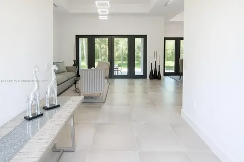 209 35th Avenue NW Naples FL 34120