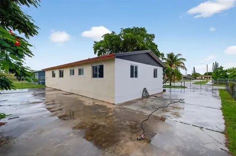 11504 SW 226th Street Miami FL 33170