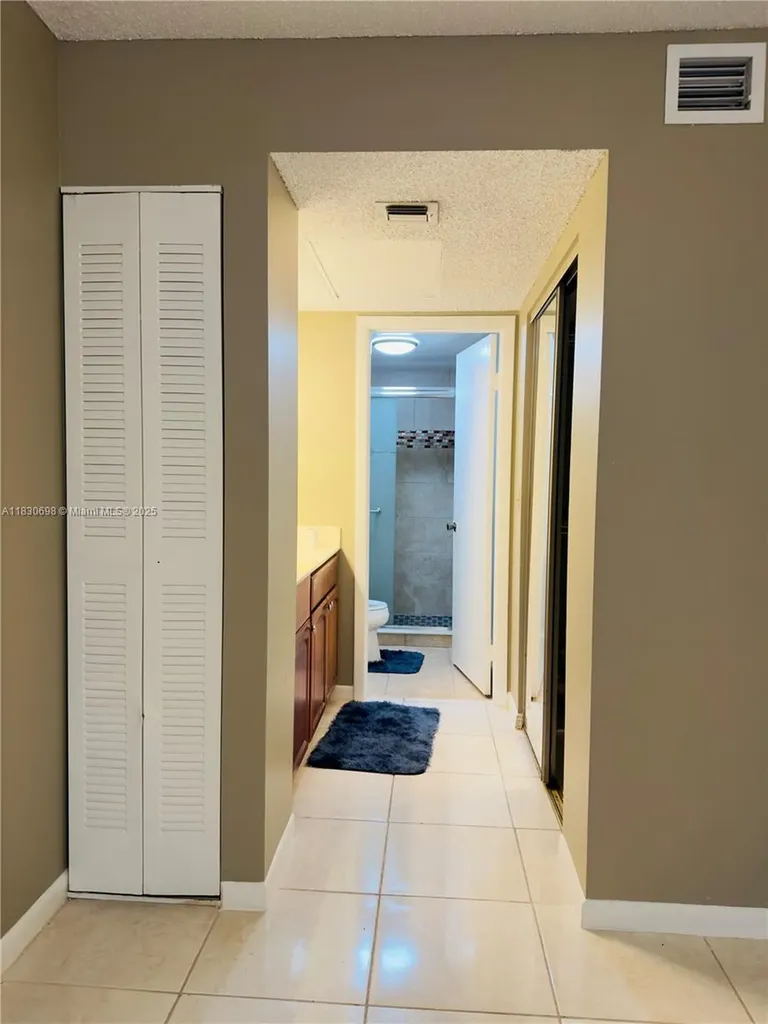 9701 Westview Drive Coral Springs FL 33076