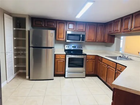 9701 Westview Drive Coral Springs FL 33076