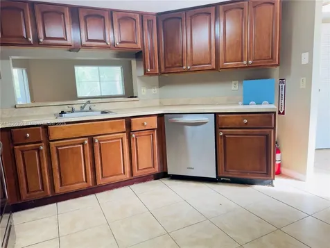 9701 Westview Drive Coral Springs FL 33076