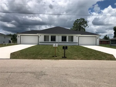4568/4570 Golfview Boulevard Lehigh Acres FL 33973