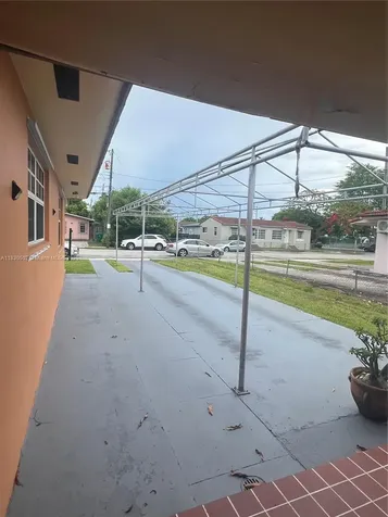 2815 SW 36th Avenue Miami FL 33133