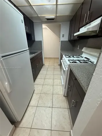1305 W 53rd Street Hialeah FL 33012
