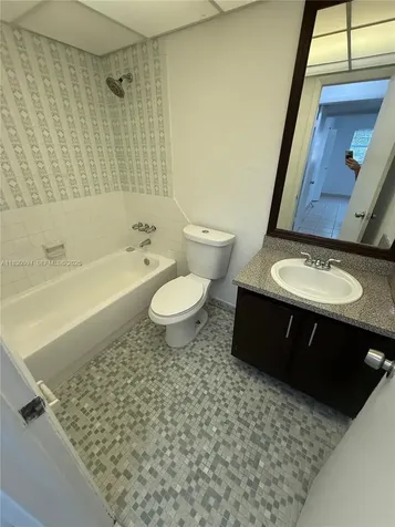 1305 W 53rd Street Hialeah FL 33012