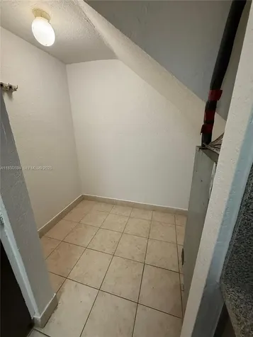 1305 W 53rd Street Hialeah FL 33012