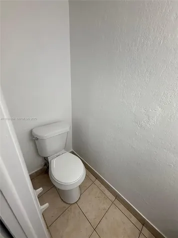 1305 W 53rd Street Hialeah FL 33012