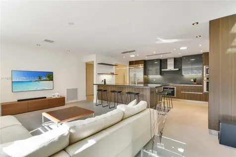 20701 NE 21st Court Miami FL 33179