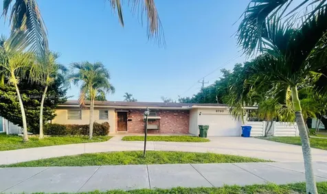 6790 SW 10th Court Pembroke Pines FL 33023