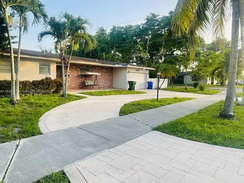6790 SW 10th Court Pembroke Pines FL 33023