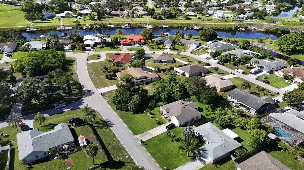 2668 Cameo Boulevard Port St. Lucie FL 34953