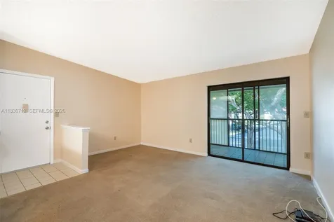 10869 W Clairmont Circle Tamarac FL 33321