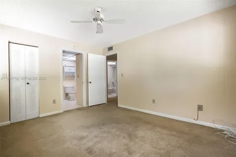 10869 W Clairmont Circle Tamarac FL 33321