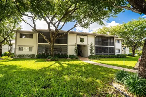 10869 W Clairmont Circle Tamarac FL 33321
