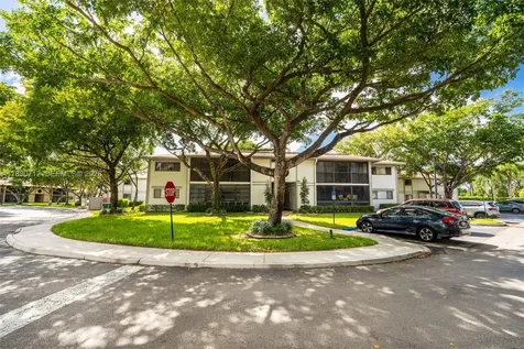 10869 W Clairmont Circle Tamarac FL 33321