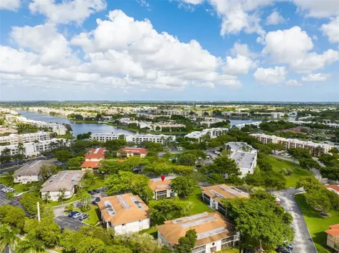 10869 W Clairmont Circle Tamarac FL 33321
