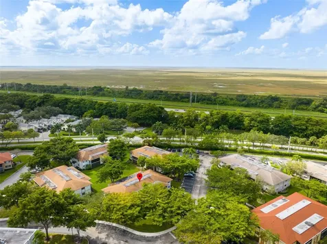 10869 W Clairmont Circle Tamarac FL 33321