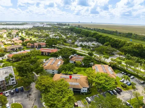 10869 W Clairmont Circle Tamarac FL 33321