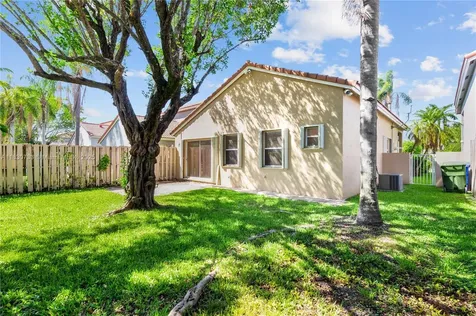 324 NW 107th Avenue Pembroke Pines FL 33026
