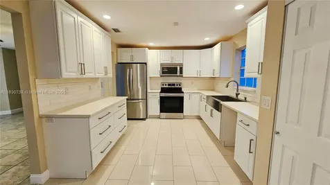 1336 NW 129th Way Sunrise FL 33323