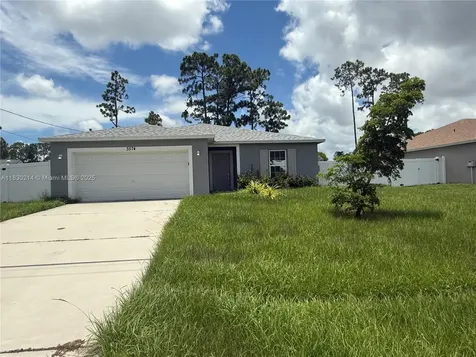 3574 SW Masilunas Street Port St. Lucie FL 34953