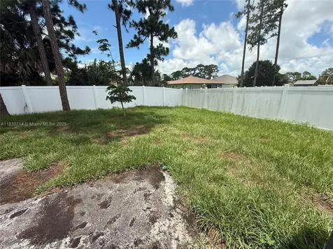 3574 SW Masilunas Street Port St. Lucie FL 34953