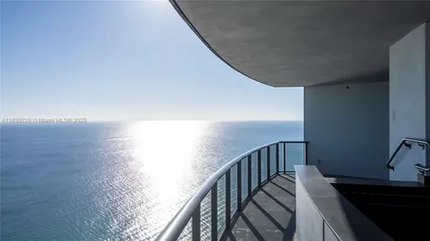 18555 Collins Avenue Sunny Isles Beach FL 33160