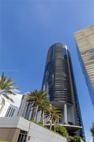 18555 Collins Avenue Sunny Isles Beach FL 33160