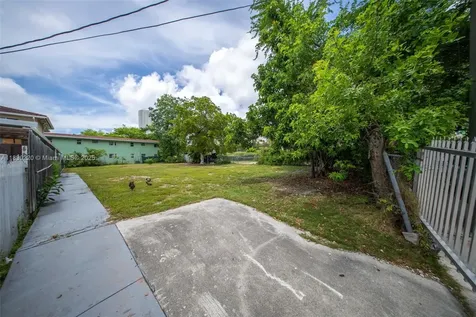 367 SW 11th Street Miami FL 33130