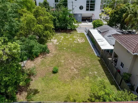 367 SW 11th Street Miami FL 33130