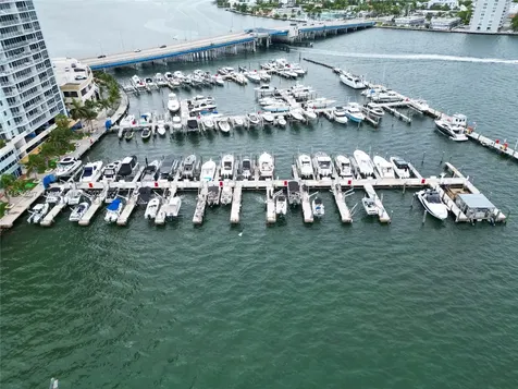 7601 E Treasure Drive #C-108 North Bay Village FL 33141