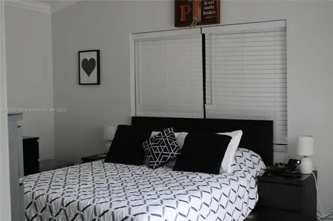 936 SW 180th Terrace Pembroke Pines FL 33029