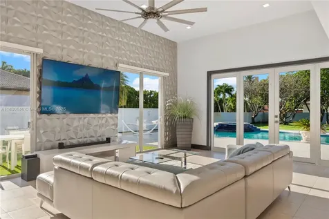 13815 SW 38th Street Miami FL 33175