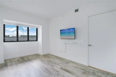 650 NE 32nd Street Miami FL 33137