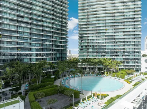 650 NE 32nd Street Miami FL 33137