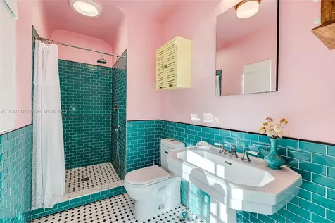 837 Espanola Way Miami Beach FL 33139