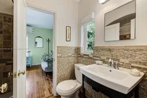 837 Espanola Way Miami Beach FL 33139