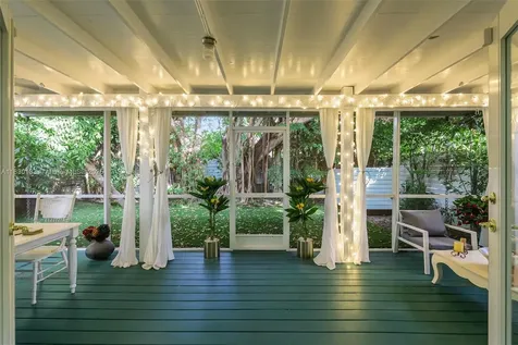 837 Espanola Way Miami Beach FL 33139