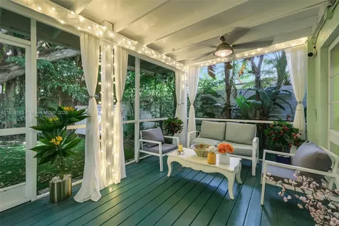 837 Espanola Way Miami Beach FL 33139