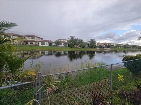 810 SW 113th Terrace Pembroke Pines FL 33025