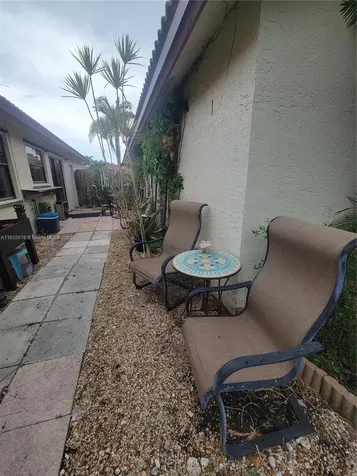 810 SW 113th Terrace Pembroke Pines FL 33025