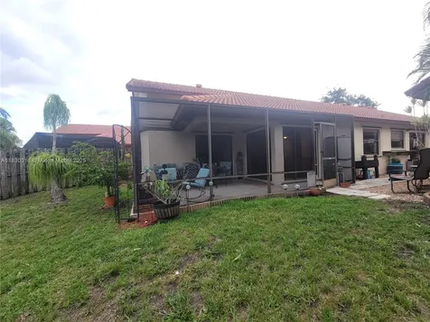 810 SW 113th Terrace Pembroke Pines FL 33025
