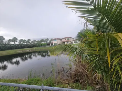 810 SW 113th Terrace Pembroke Pines FL 33025