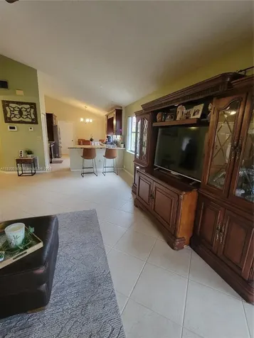 810 SW 113th Terrace Pembroke Pines FL 33025