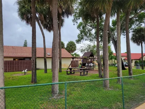 810 SW 113th Terrace Pembroke Pines FL 33025