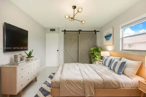 369 Saxony H Delray Beach FL 33446