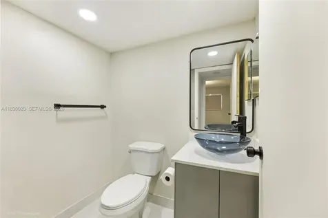 369 Saxony H Delray Beach FL 33446